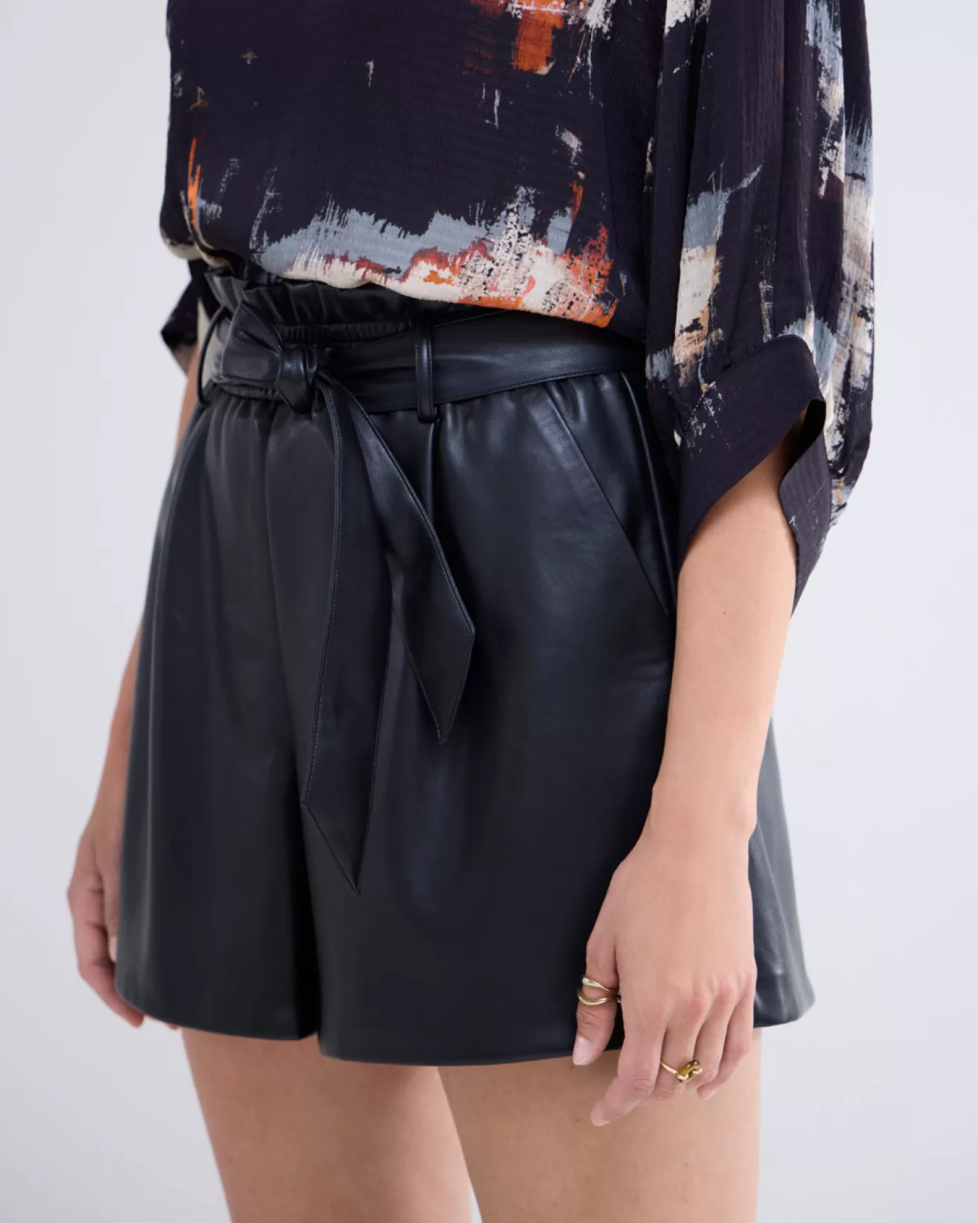 leerlook_short_116130.webp Summum Broeken & Jumpsuits<Leerlook short