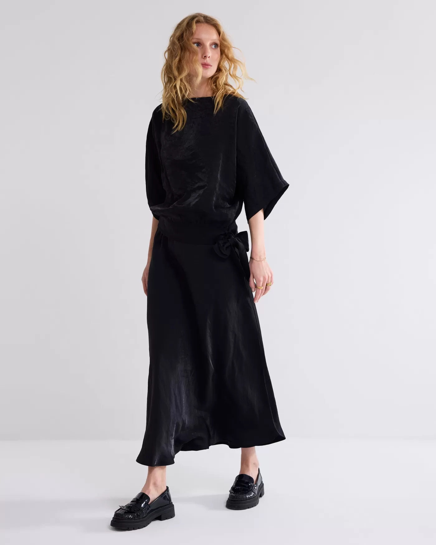 rok_met_glans_115396.webp Summum Rokken<Rok met glans